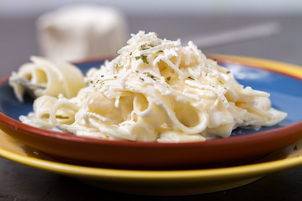 tagliatelle-with-feta-cheese-omac-coolinarika