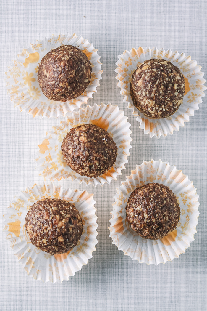 Hazelnut Chocolate Balls (Truffles) - Balkan Lunch Box