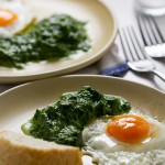 Sautéed spinach, a sophisticated way to eat more greens. This velvety side dish requires minimal preparation is ready in 25 minutes.