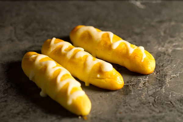 Golden bread sticks, painted with salt with just the right amount of crunch. You'll never try other bread sticks again. 