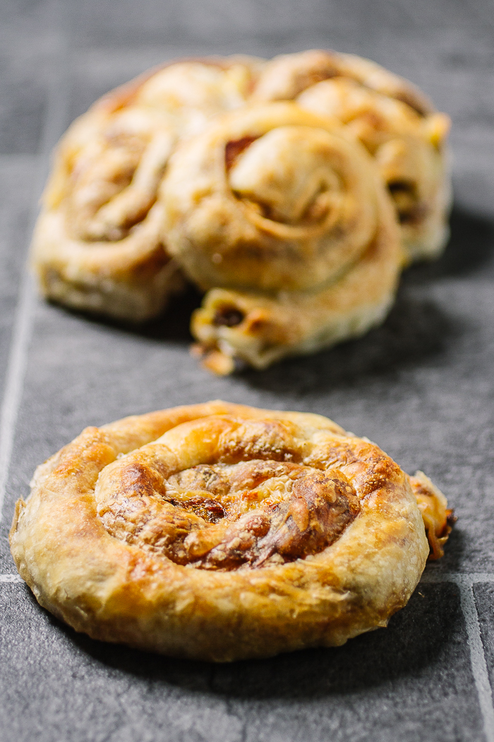 burek, borek, Fleisch- und Kartoffelkuchen, sareni burek, gemischter burek, wie man Phyllo macht, Filo machen, hausgemachter Filo, jufka | balkanlunchbox.com