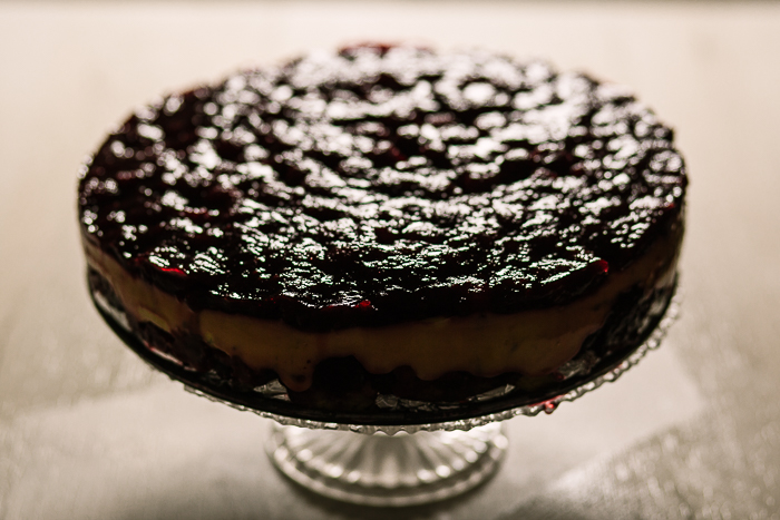 a very berry cake | Yum yum seen in a tea shop in central Ky… | Flickr